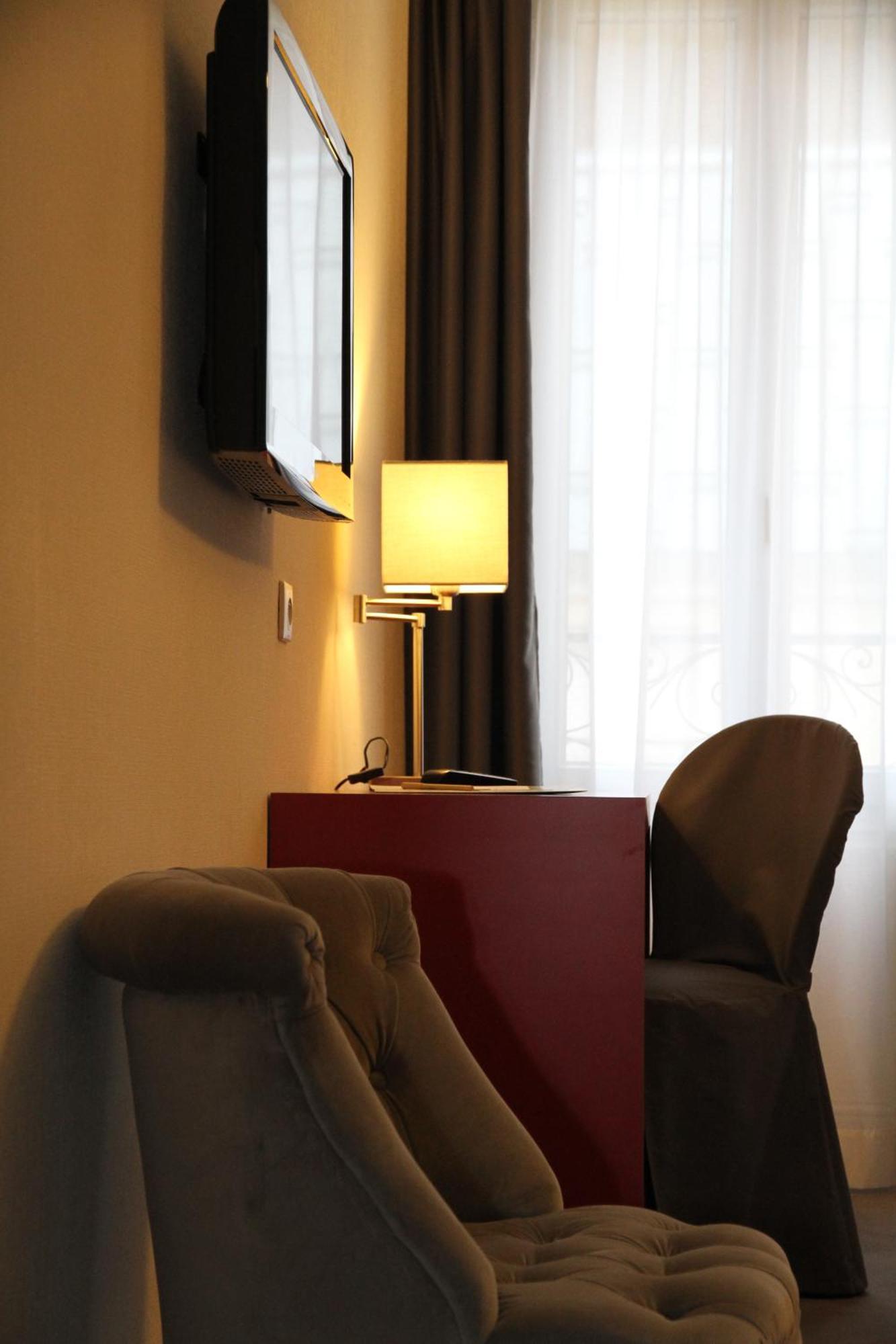 Logis Hotel Le Central Бареж Экстерьер фото