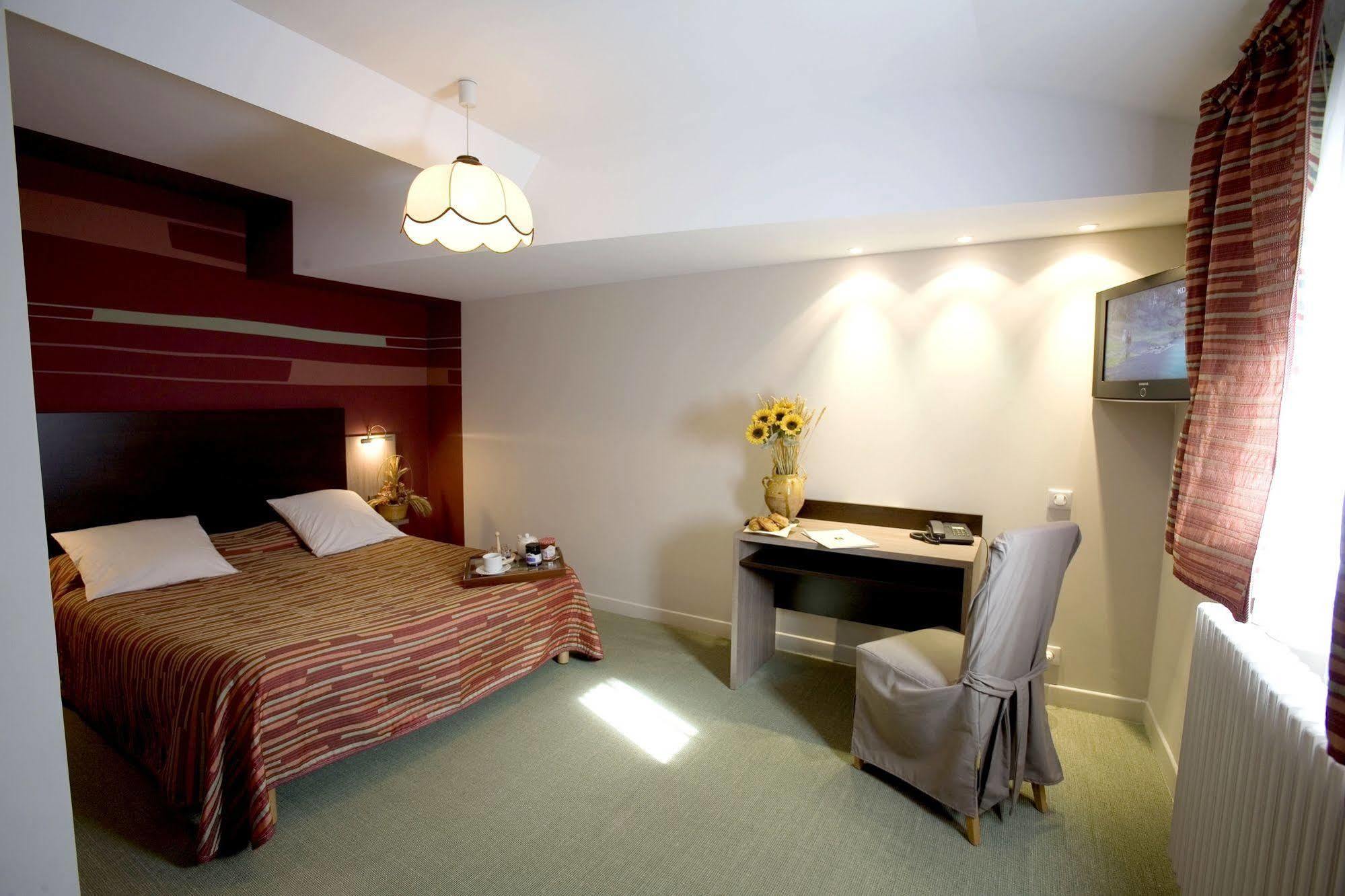 Logis Hotel Le Central Бареж Экстерьер фото