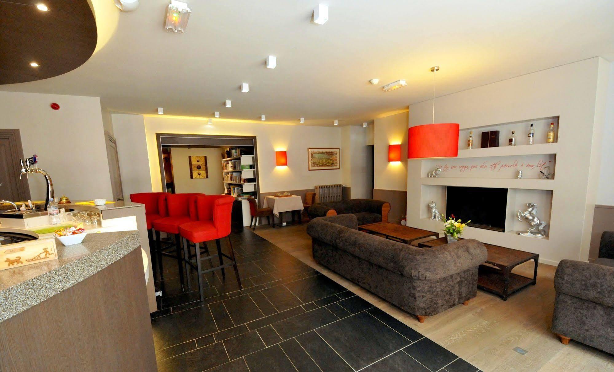 Logis Hotel Le Central Бареж Экстерьер фото