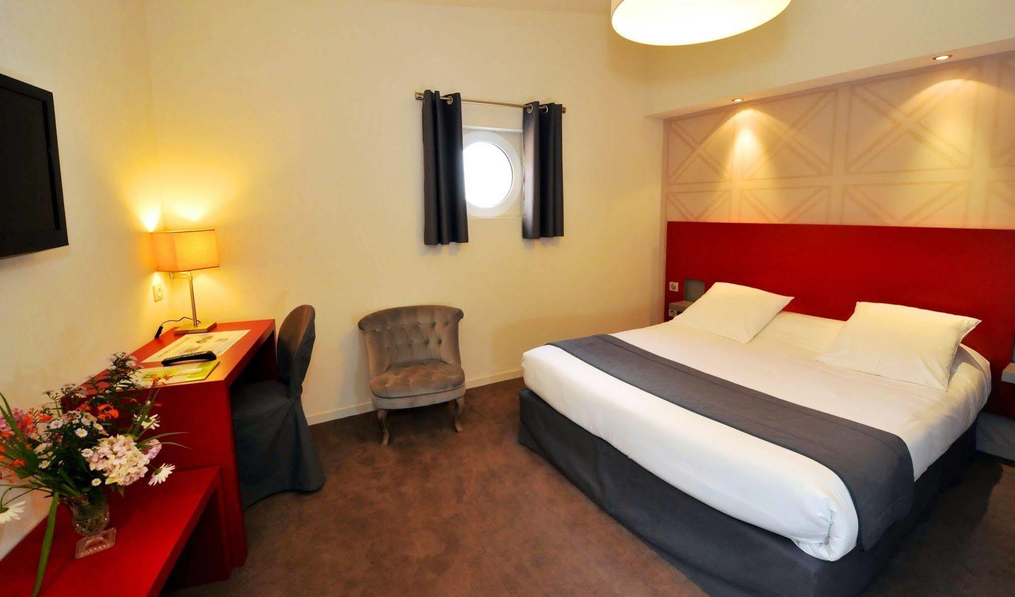 Logis Hotel Le Central Бареж Экстерьер фото